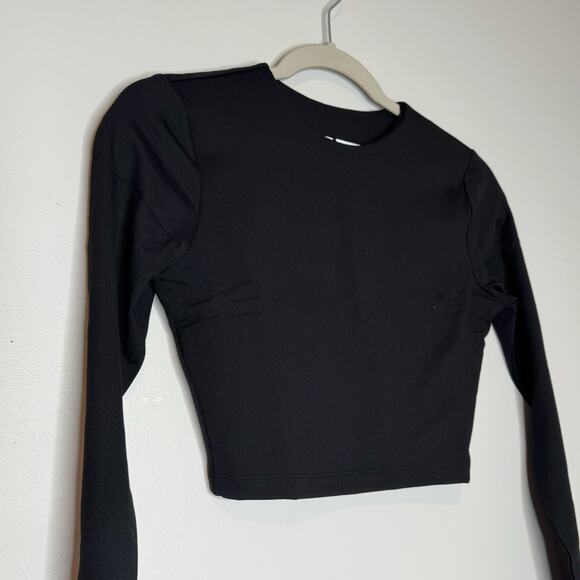 Susana Monaco Crewneck Cropped Long Sleeve Top Black NWT Size XS - Picture 3 of 8